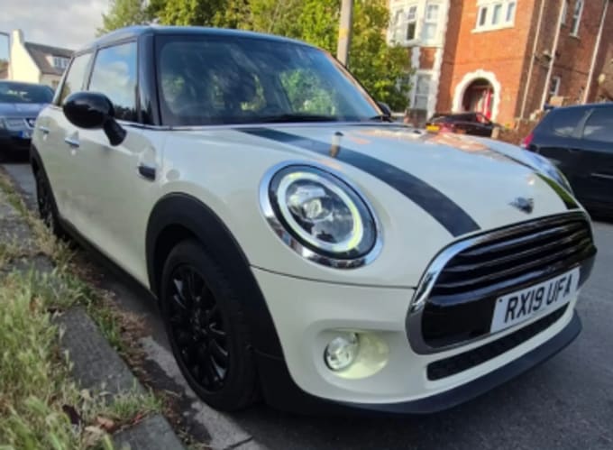 2019 Mini Hatch