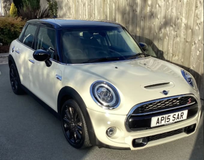 2020 Mini Hatch