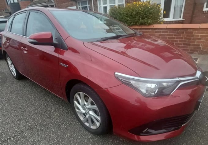 2017 Toyota Auris