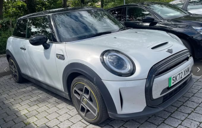 2022 Mini Hatch