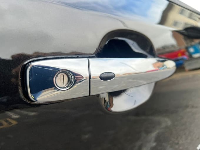 2025 Nissan Leaf