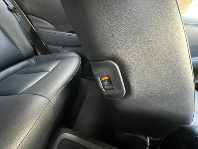 2025 Nissan Leaf