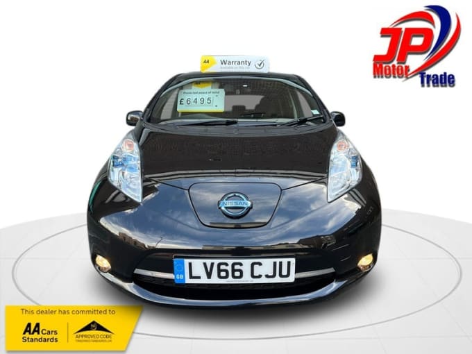 2025 Nissan Leaf