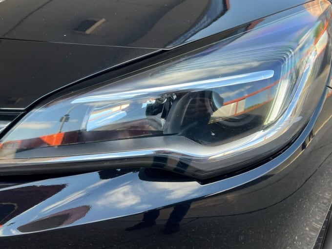 2025 Vauxhall Astra
