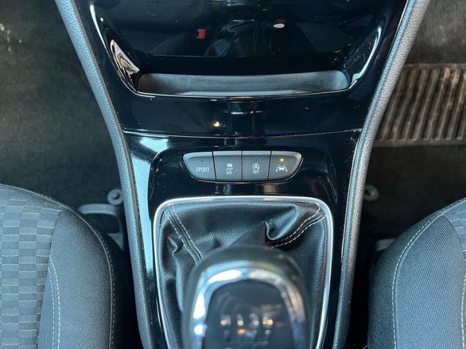 2025 Vauxhall Astra