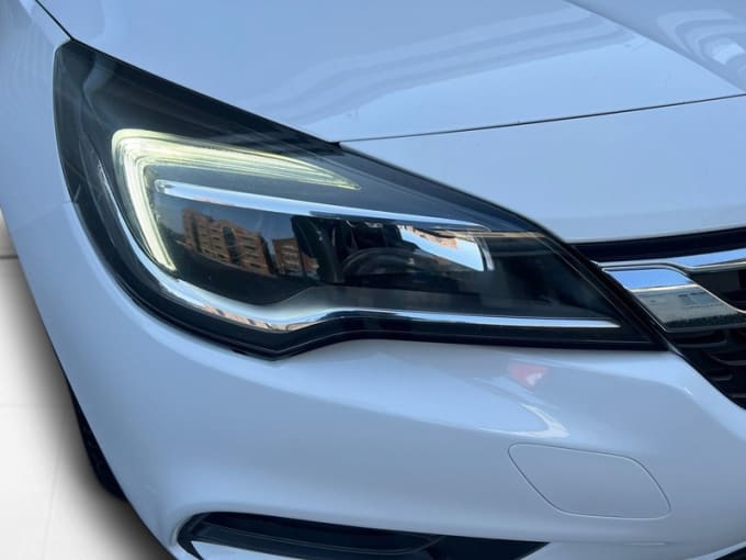 2025 Vauxhall Astra