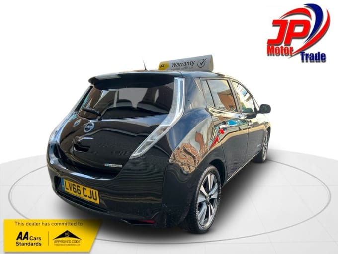 2025 Nissan Leaf