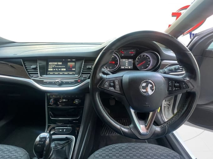 2025 Vauxhall Astra