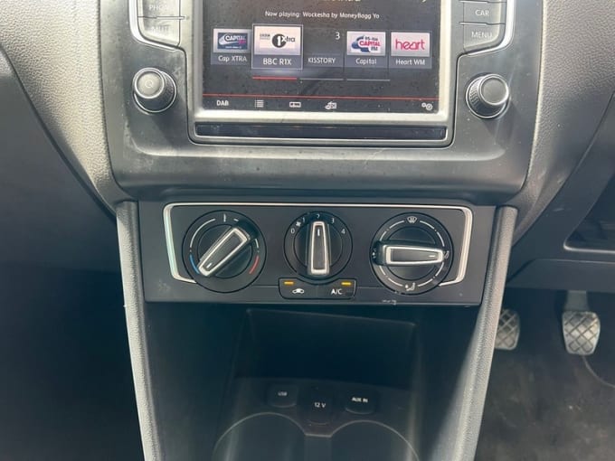 2014 Volkswagen Polo