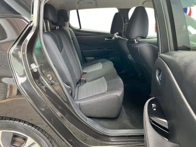 2025 Nissan Leaf