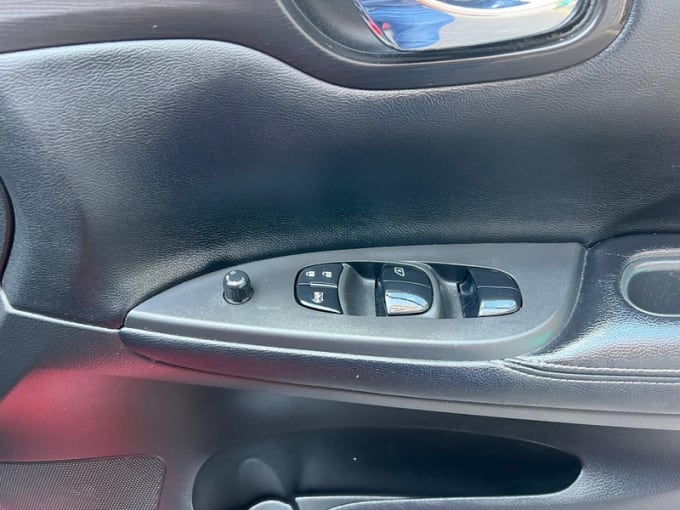 2025 Nissan Pulsar