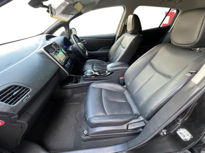 2025 Nissan Leaf