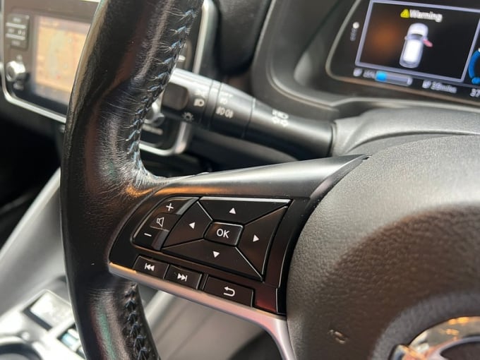 2025 Nissan Leaf
