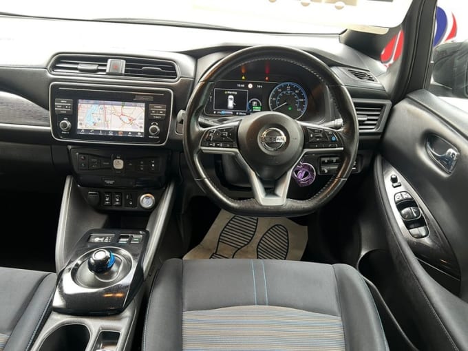 2025 Nissan Leaf