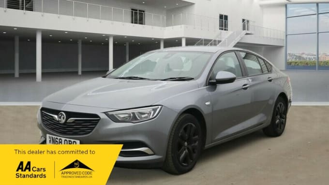 2025 Vauxhall Insignia