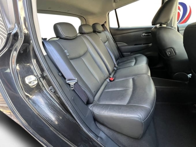 2025 Nissan Leaf