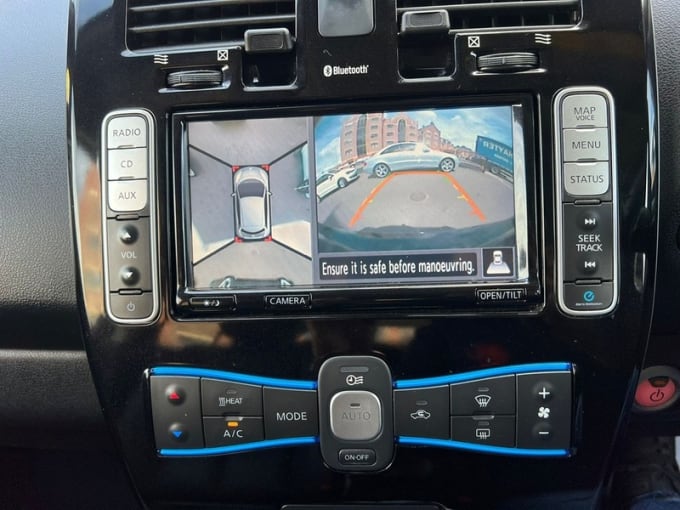 2025 Nissan Leaf