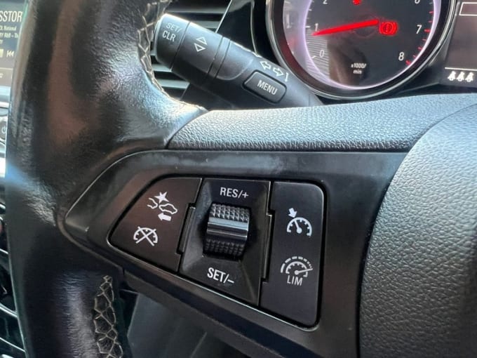 2025 Vauxhall Astra