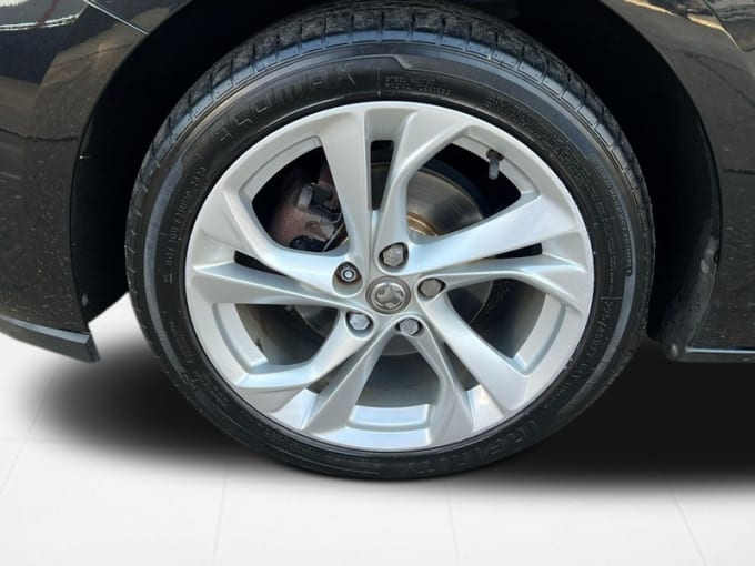 2025 Vauxhall Astra