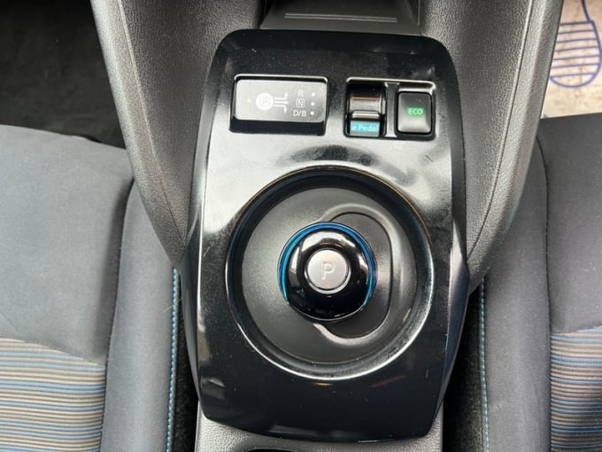 2025 Nissan Leaf