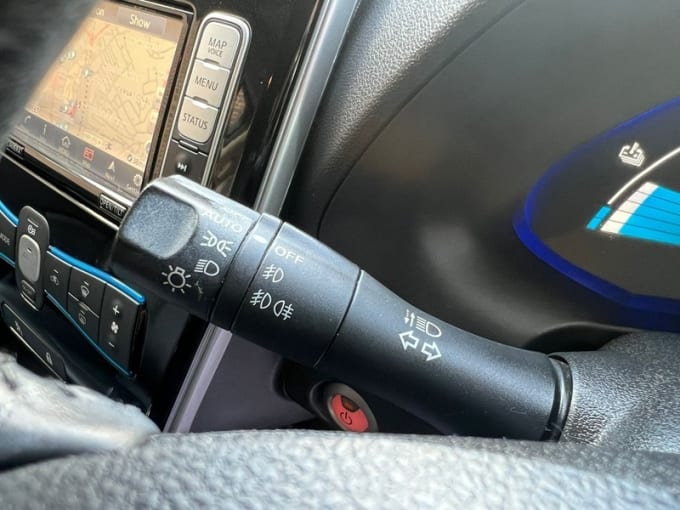 2025 Nissan Leaf
