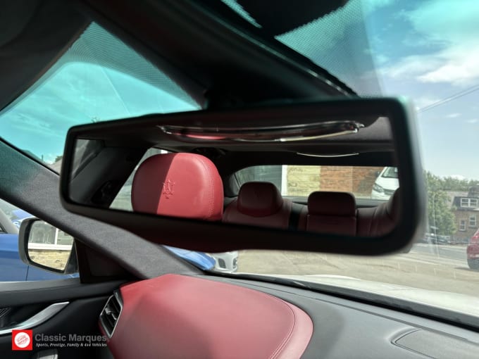 2017 Maserati Ghibli