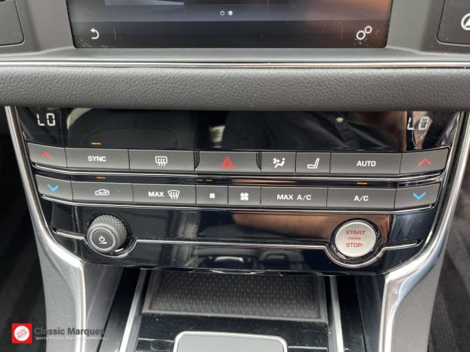 2017 Jaguar Xf