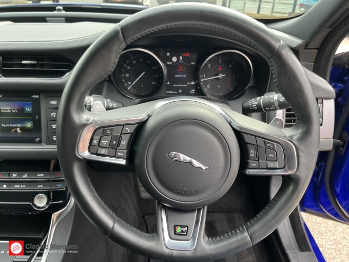 2017 Jaguar Xf