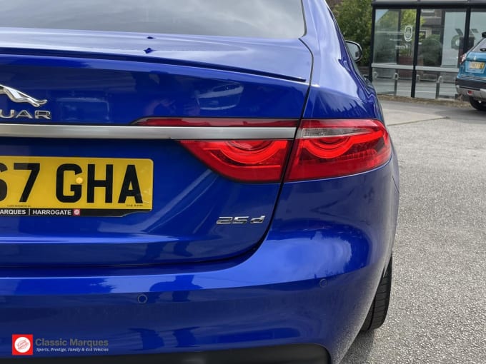2017 Jaguar Xf