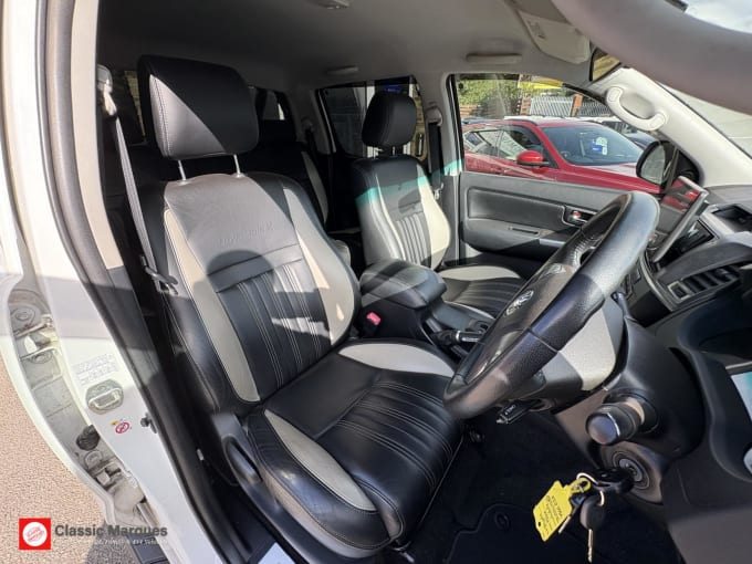 2015 Toyota Hilux