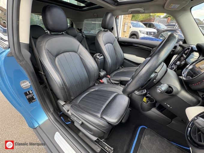 2017 Mini Hatch