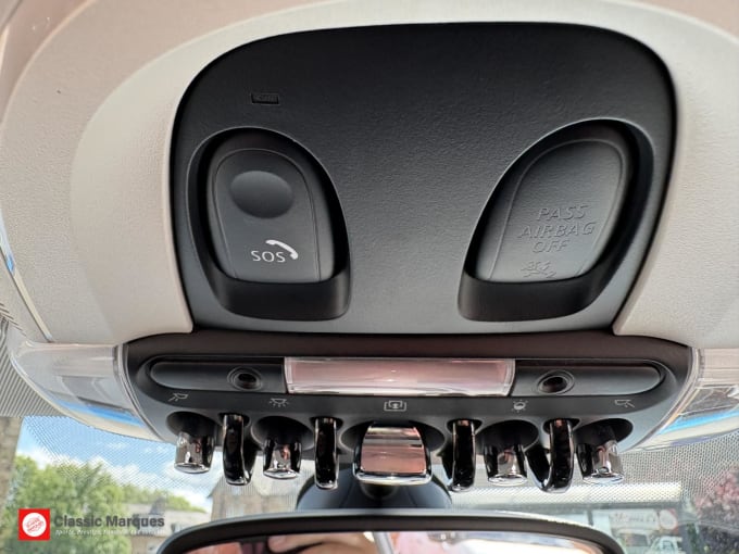 2017 Mini Hatch