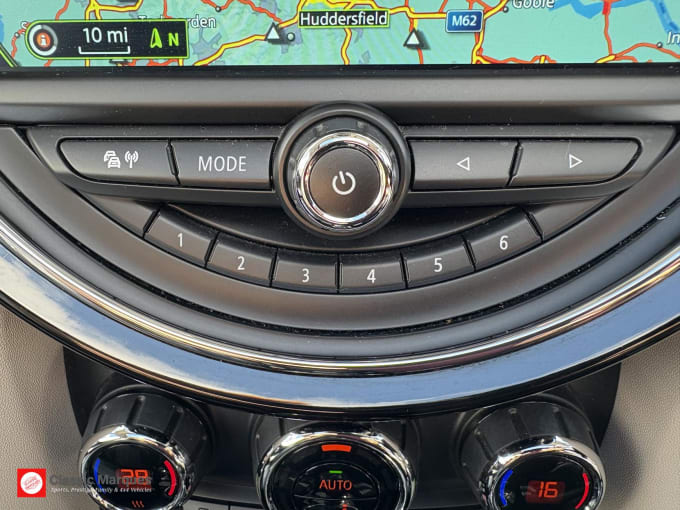 2017 Mini Hatch