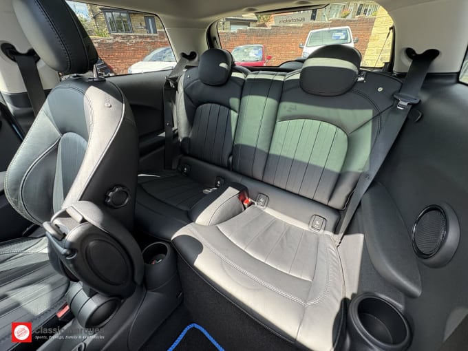 2017 Mini Hatch