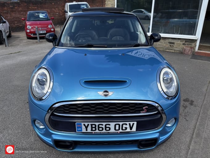 2017 Mini Hatch