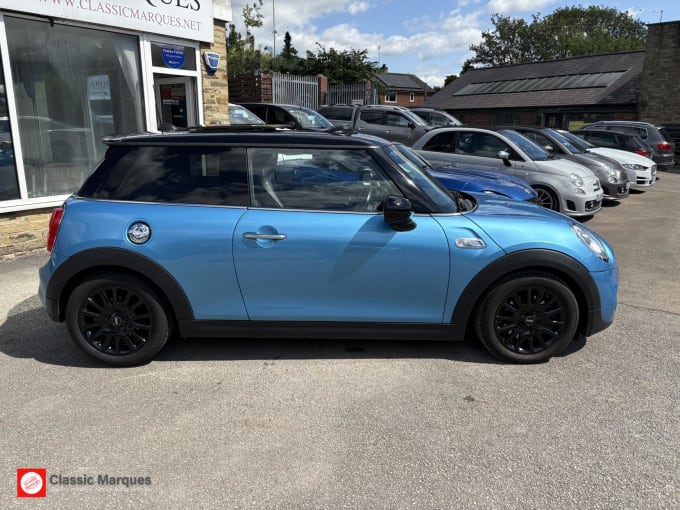 2017 Mini Hatch