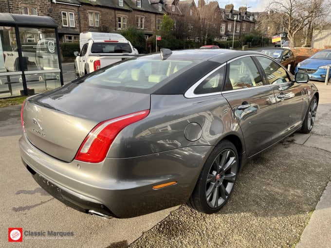 2016 Jaguar Xj