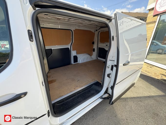 2022 Vauxhall Vivaro