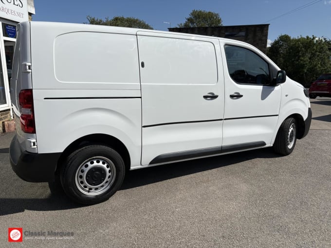 2022 Vauxhall Vivaro