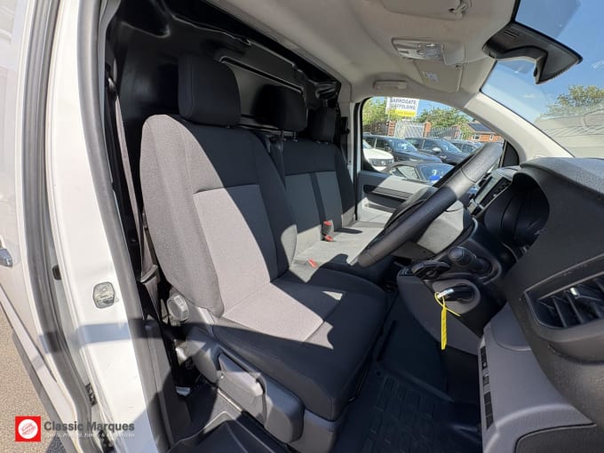 2022 Vauxhall Vivaro