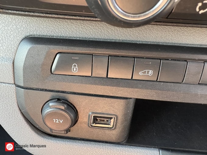 2022 Vauxhall Vivaro