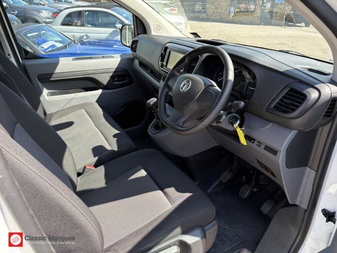 2022 Vauxhall Vivaro