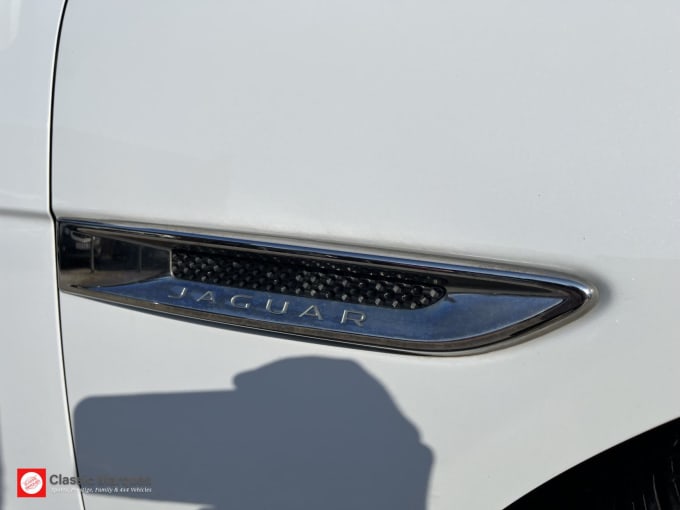 2018 Jaguar Xe