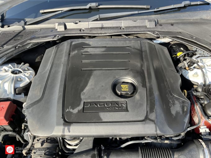 2018 Jaguar Xe