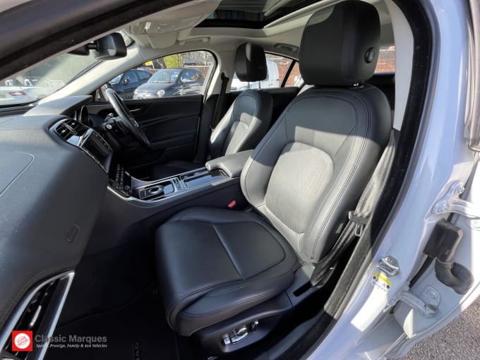 2018 Jaguar Xe