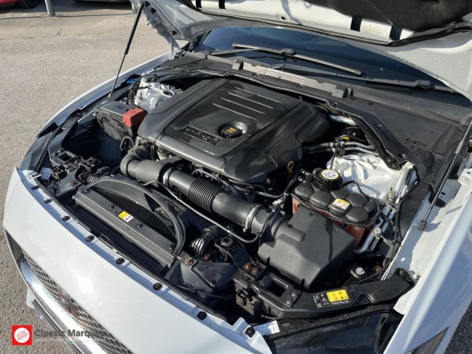 2018 Jaguar Xe