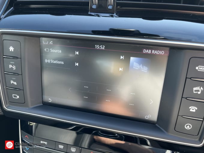 2018 Jaguar Xe