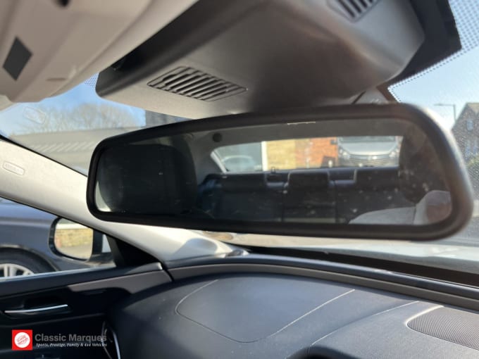 2018 Jaguar Xe
