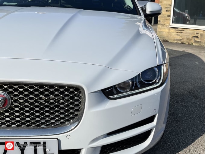 2018 Jaguar Xe