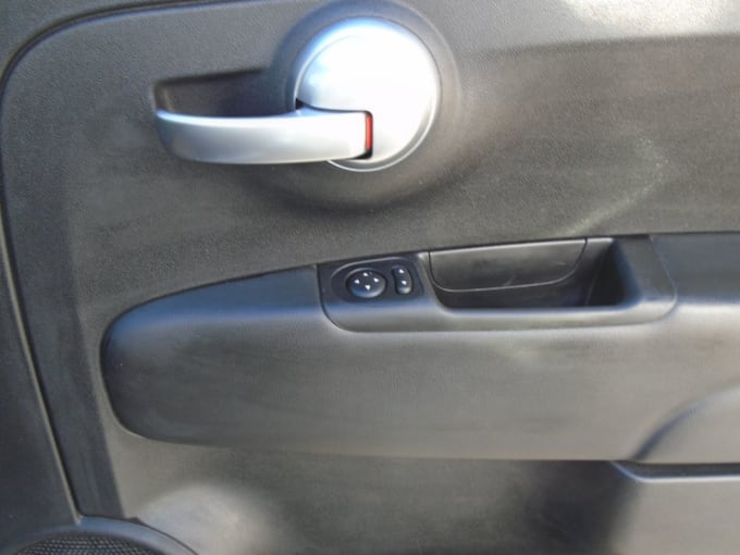2025 Fiat 500c